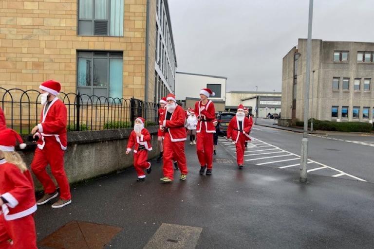 Santa runners